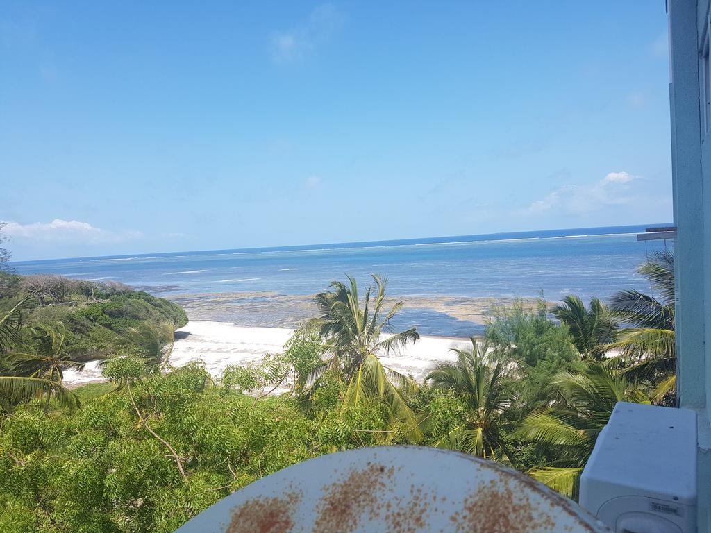 Modern Beach Front Studio Apartment - B44 Mombasa Exterior foto